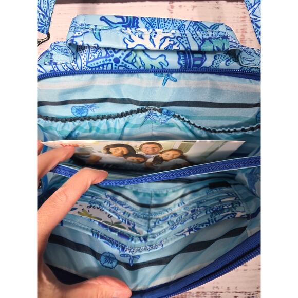 LUG Scoop 2 Blue Ocean Print Quilted Crossbody Organizer Bag Adjustable Strap - Picture 3 of 7